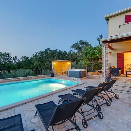 Villa In Istria With Pool And Sauna