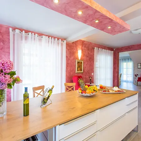 Villa In Istria With Pool And Sauna