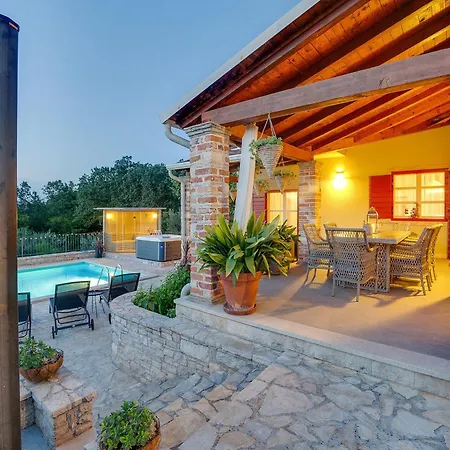In Istria With Pool And Sauna