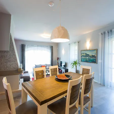 Villa Scenic Near Fuente Porec