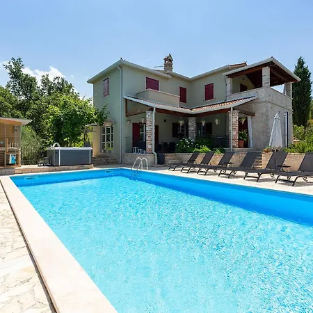 In Istria With Pool And Sauna * Porec